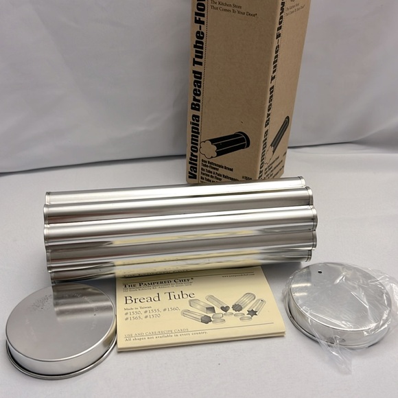 The Pampered Chef Antique Valtompia Bread Tube Flower NEW In Box - Picture 4 of 6